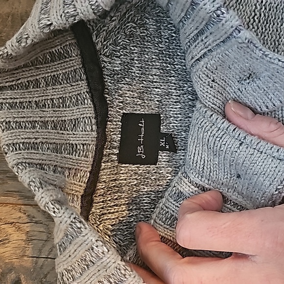JB Holt Sweater - Picture 4 of 4